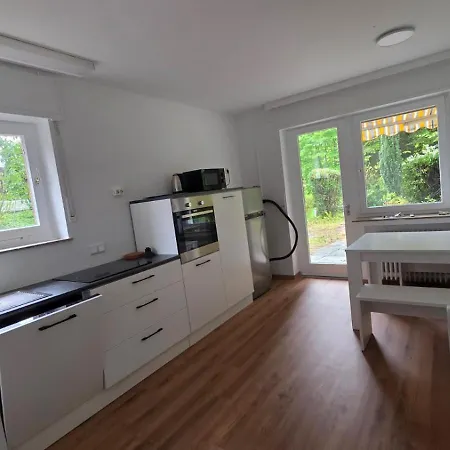 4 Rooms, Big Parking Place, Highspeed Wifi, Washing Machine, Dryer - Fully Equipped *