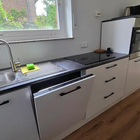 4 Rooms, Big Parking Place, Highspeed Wifi, Washing Machine, Dryer - Fully Equipped *