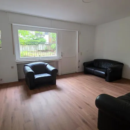 4 Rooms, Big Parking Place, Highspeed Wifi, Washing Machine, Dryer - Fully Equipped Daire Bielefeld
