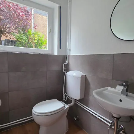 4 Rooms, Big Parking Place, Highspeed Wifi, Washing Machine, Dryer - Fully Equipped * Bielefeld